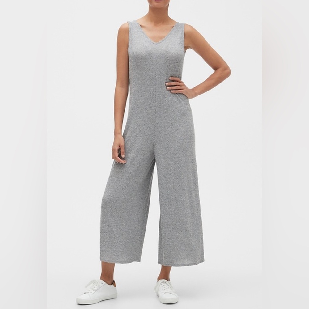 GAP Softspun V-Neck Wide-Leg Jumpsuit